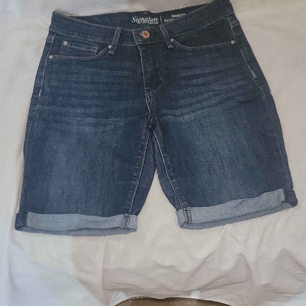 Signature Levi Strauss Blue Bermuda Shorts Casual Style